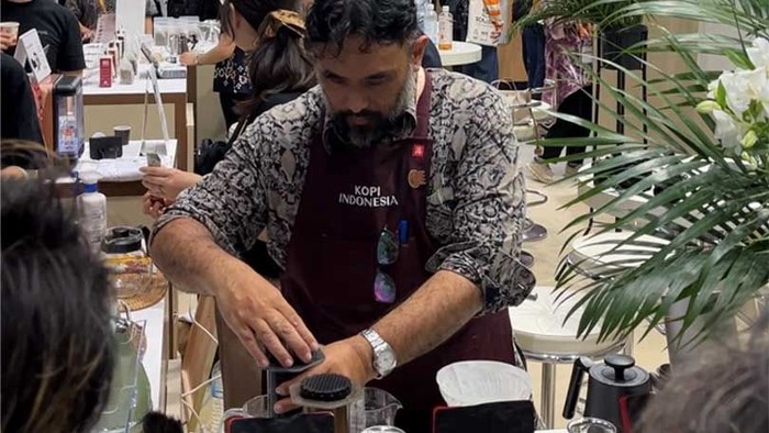 Menyesap Harum Kopi Indonesia di Tokyo 