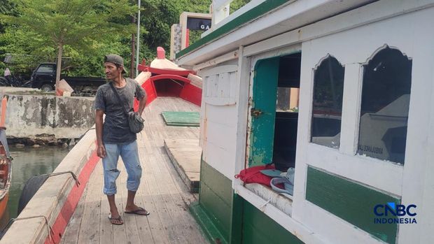 Anak buah kapal di Pulau Breueh. (CNBC Indonesia/Maesaroh) Anak buah kapal di Pulau Breueh. (CNBC Indonesia/Maesaroh)