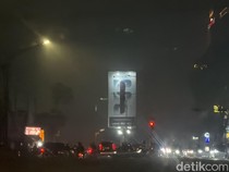 Asap Kembali Selimuti Palembang Malam Ini, Udara Level Sangat Tidak Sehat