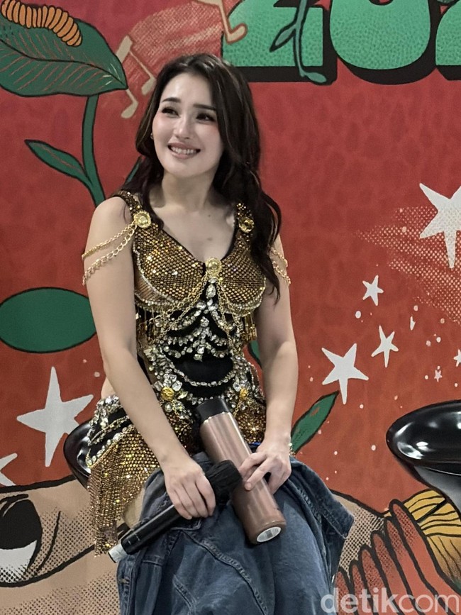 Pesona Ayu Ting Ting, Anak Ayah Ojak