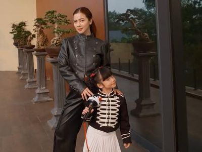 Mommy Siaga! Deretan Selebritas Ini Kawal Anak Gadis Nonton Konser Babymonster