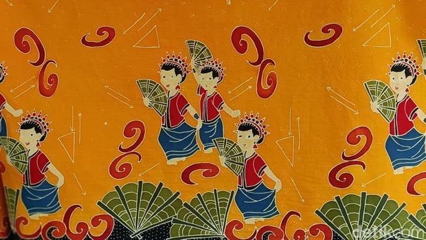 Batik bermotif rumus matematika Batik bermotif rumus matematika yang dibuat oleh Aljabar di Universitas Islam Jember (UIJ)