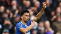 Gol Spektakuler Diego Gomez: Dari Tengah Lapangan!