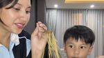 Manisnya Momen Indah Permatasari Rajin Masak Buat Keluarga