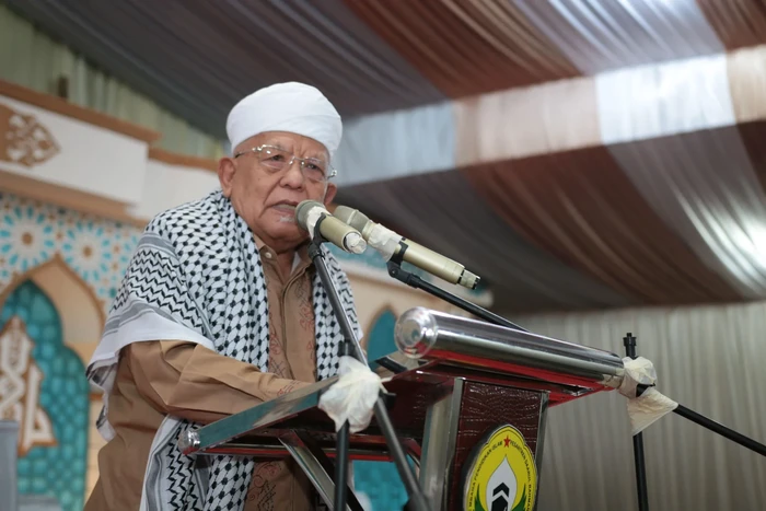 KH Syukron Mamun