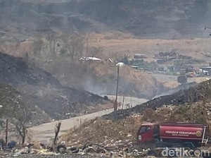 Kebakaran di TPA Aloppoe Parepare Sudah 19 Jam Belum Padam