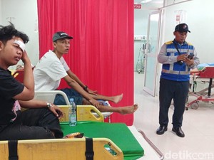 Kronologi Hiace Suporter PSS Sleman Tabrak Truk di Tol Madiun, 4 Tewas