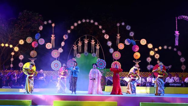 Lestari Tradisi Bandung 1990 Lestari Tradisi Bandung 1990