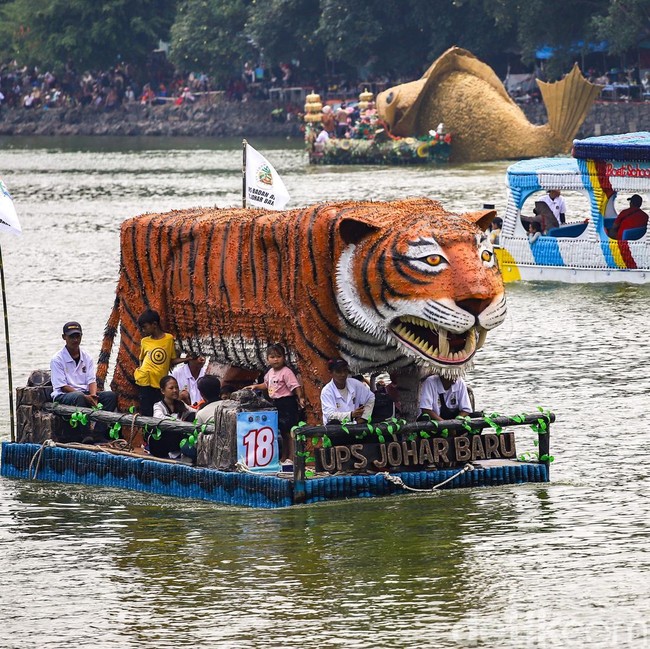 Peringati Hari Sungai Sedunia, Festival Perahu Cilung Ajak Warga Peduli Lingkungan