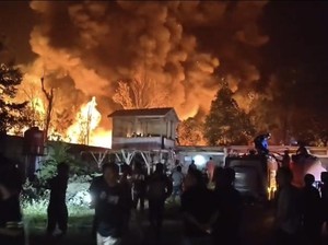 Gudang Plastik di Pagar Alam Terbakar, Diduga Akibat Puntung Rokok