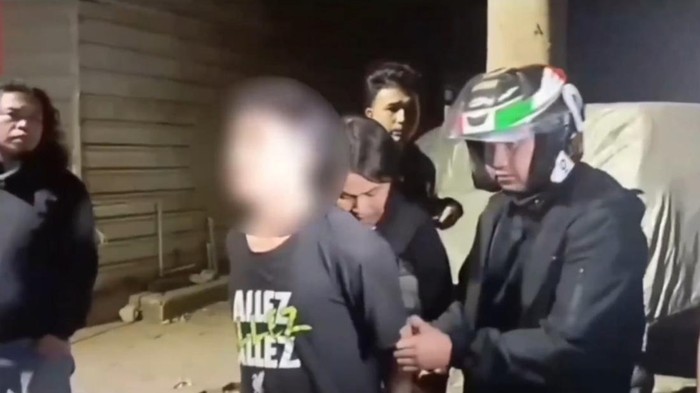 Polisi menangkap 3 pelaku yang terlibat tawuran berujung maut di Jalan Rajawali Makassar.