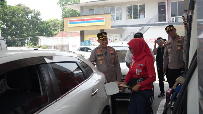 Polresta Bogor Kota melakukan pengecekan di sejumlah stasiun pengisian bahan bakar umum (SPBU) di Kota Bogor.