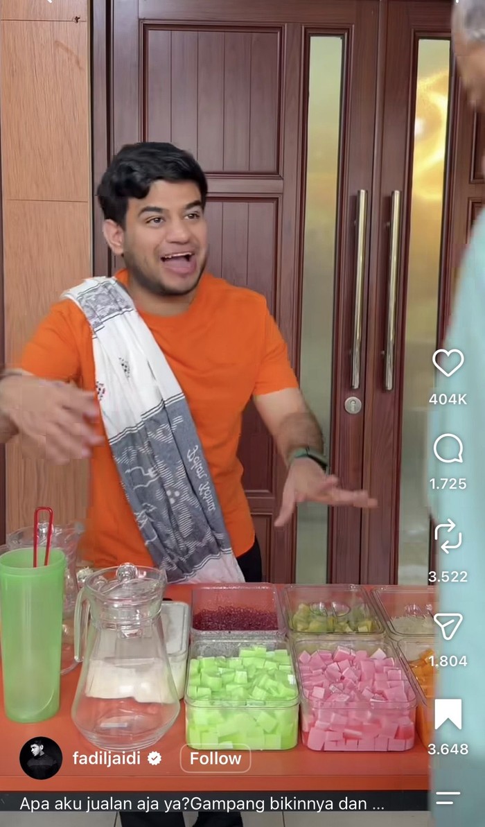 Potret Fadil Jaidi Asyik Masak Puding hingga Kulineran di Jepang