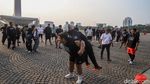 Pria Bertubuh Besar Bersatu di Monas, Bergerak Bersama demi Hidup Sehat