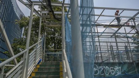 Revitalisasi JPO Mampang Prapatan Ditargetkan Rampung Awal November 2026