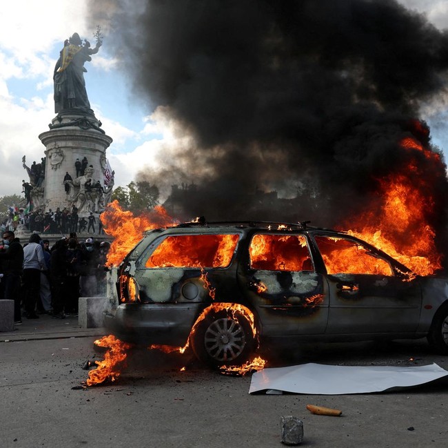 Ribuan Demonstran Turun ke Jalan di Paris, Protes Biaya Hidup dan Layanan Publik