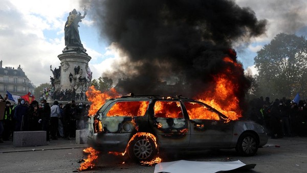 Ribuan Demonstran Turun ke Jalan di Paris, Protes Biaya Hidup dan Layanan Publik