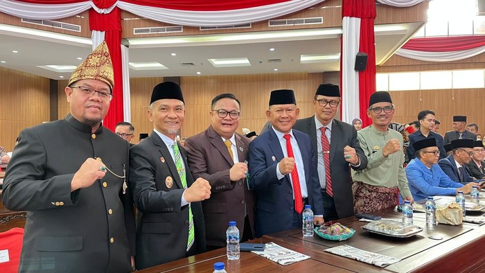 Wabup Merangin saat menghadiri HUT Lubuk Linggau, Sumatera Selatan