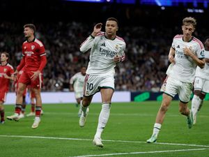 Real Madrid Vs Sevilla: Mbappe 2 Gol, Los Blancos Menang Telak 4-1