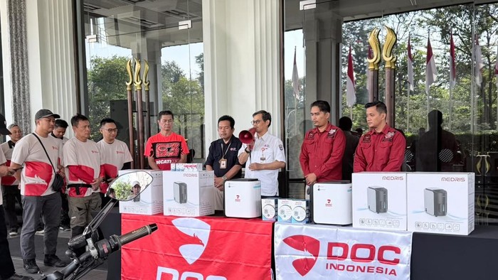 Aksi sosial komunitas Ducati Official Club Indonesia (DOCI)
