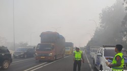 Asap TPA Kepung Tol Bakter, Kementerian PU Diminta Turun Tangan