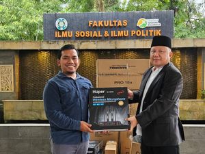 Sambut Dies Natalis Ke-46 FISIP USU, Sugiat Santoso Hibahkan Audio System