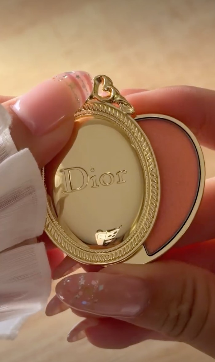 Dior Medaillon Lip Balm