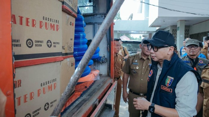 Gubernur Lampung Rahmat Mirzani Djausal