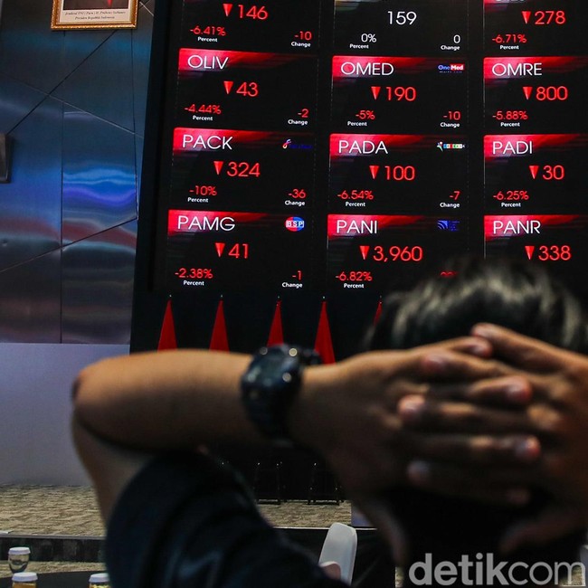 IHSG Dibuka Anjlok 4,31%, BEI Berlakukan ARB 7%