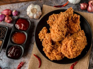 Bikin Puas! Ayam Gila Gede Ukuran Lebih Besar Kini Ada di Wendys