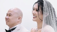 Jennifer Aiko Dipersunting Lawyer Sugiharta Gunawan, Hibur Tamu Pakai Sulap