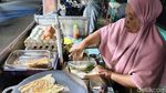 Menjaga Asa Ekonomi Lewat Martabak Mini