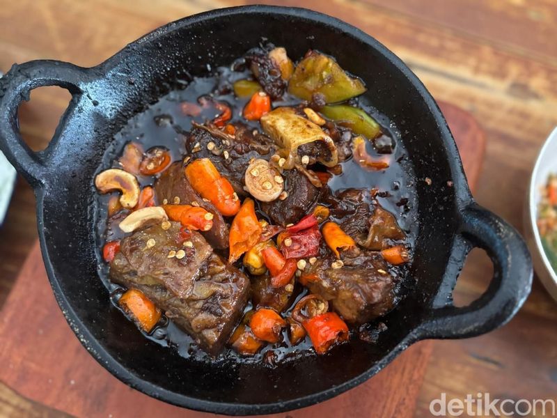 Kwali Bakar Radja