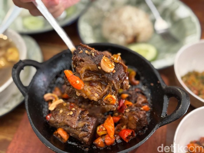 Kwali Bakar Radja