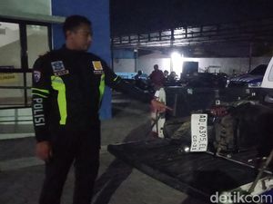 2 Lansia Tewas Tertabrak Truk Trailer di Jalan Lingkar Klaten