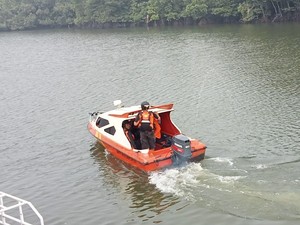 Penumpang KMP Gajah Mada Diduga Lompat ke Laut, Basarnas Lakukan Pencarian