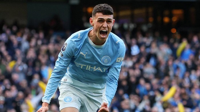 Soccer Football - Premier League - Manchester City v Ipswich Town - Etihad Stadium, Manchester, Britain - October 17, 2026 Manchester Citys Phil Foden celebrates scoring their first goal Action Images via Reuters/Craig Brough EDITORIAL USE ONLY. NO USE WITH UNAUTHORIZED AUDIO, VIDEO, DATA, FIXTURE LISTS, CLUB/LEAGUE LOGOS OR LIVE SERVICES. ONLINE IN-MATCH USE LIMITED TO 120 IMAGES, NO VIDEO EMULATION. NO USE IN BETTING, GAMES OR SINGLE CLUB/LEAGUE/PLAYER PUBLICATIONS. PLEASE CONTACT YOUR ACCOUNT REPRESENTATIVE FOR FURTHER DETAILS..     TPX IMAGES OF THE DAY