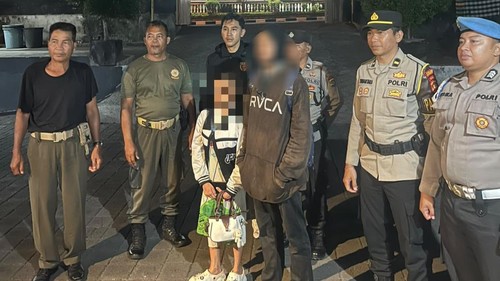 Polres Karangasemmenyerahkan gadis berusia 17 tahun asal Bekasi kepadaSatpol PP Karangasem, Senin (19/10/2026). (Foto: Dok. Polres Karangasem)