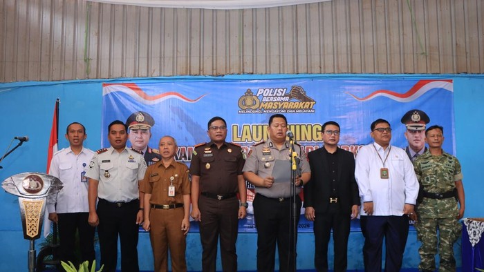 Kapolresta Tuban Kombes Jazuli Dani Iriawan meluncurkan program Kampung Bebas dari Narkoba