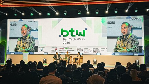 PT GoTo Gojek Tokopedia Tbk (GoTo) meluncurkan Model Bahasa Besar (Large Language Model/LLM) terbaru dengan 27 miliar parameter pada ajang Bali Tech Week, Senin (19/10/2026). (Foto: Dok. Istimewa)