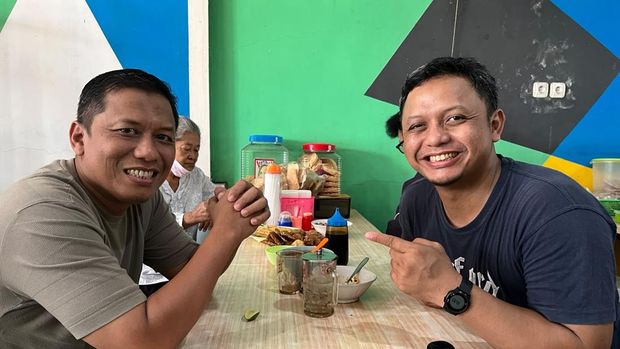 Suasana Soto Sapi Asli Trisakti di Jalan Kalilarangan No. 61, Jayengan, Kecamatan Serengan, Kota Surakarta, Provinsi Jawa Tengah, beberapa waktu lalu. Suasana Soto Sapi Asli Trisakti di Jalan Kalilarangan No. 61, Jayengan, Kecamatan Serengan, Kota Surakarta, Provinsi Jawa Tengah, beberapa waktu lalu. (Dok. Istimewa)