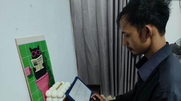 Taufik mantan driver ojol yang sekarang menjadi penulis sekaligus penerbit PT ARK Media Penerbit (dok.Taufik)