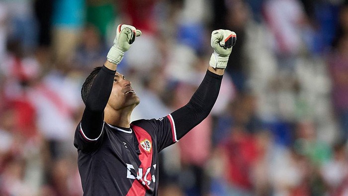 Kiper Rayo Vallecano Emil Audero Mulyadi. (Foto: Getty Images/Quality Sport Images)