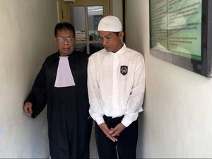 Video: Badut Mojokerto Pembunuh Mertua Didakwa Pembunuhan Berencana