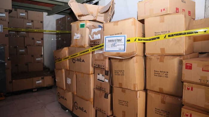 BPOM RI gerebek pabrik kosmetik ilegal di Mojokerto BPOM RI gerebek pabrik kosmetik ilegal di Mojokerto