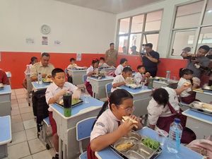 Survei DEN Sebut MBG Bikin Siswa Lebih Rajin Sekolah, Tapi...
