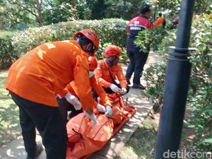 Pria Ditemukan Tewas Diduga Gantung Diri di Tepi Sungai Jagir Surabaya