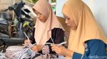 Ibu Rumah Tangga di Pasuruan Raup Cuan dari Tas Anyaman, Tembus Malaysia-Turki