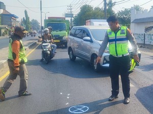 Guru Hamil 8 Bulan di Mojokerto Tewas Tabrak Elf Saat Berangkat Mengajar
