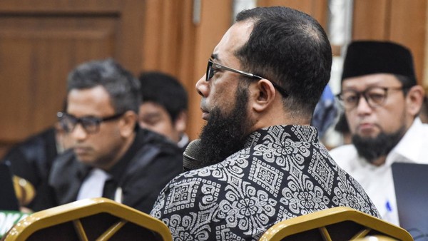 Khalid Basalamah Bersaksi di Sidang Korupsi Kuota Haji